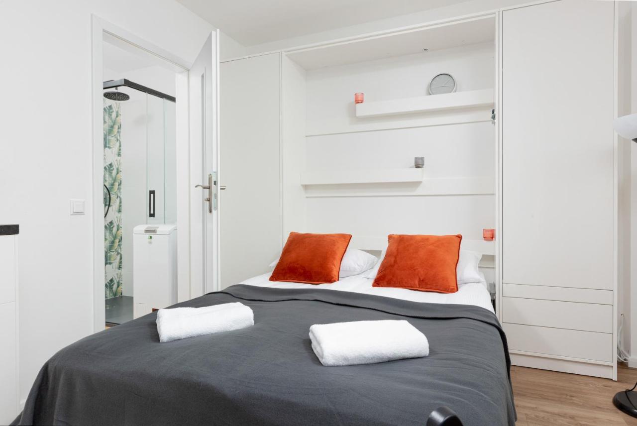Studio Apartment Ochota Siemienskiego By Noclegi Renters Warsaw Ngoại thất bức ảnh
